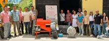 Agricultores de El Carmen recibiendo maquinaria