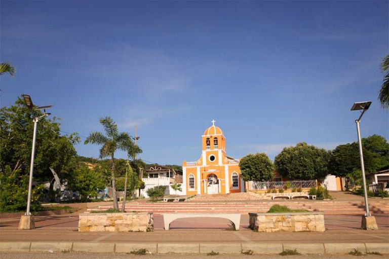 Imagen tomada de: https://www.viajarenverano.com/toluviejo-sucre/