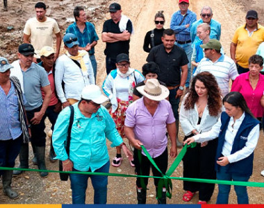 La ART y el Fondo Paz cumplen con el mejoramiento vial de comunidades rurales en San Vicente del Caguán