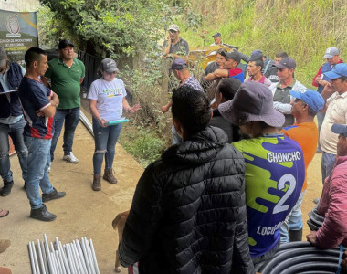 Hacarí avanza hacia un campo más productivo y sostenible con la entrega de 39 sistemas de riego
