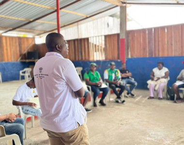 Comunidad de Sipí en socialización de la entrega