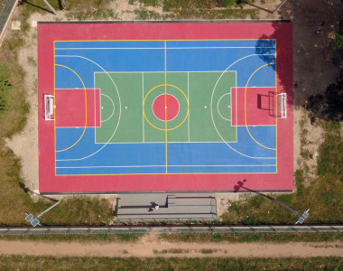 Vista aérea de cancha polideportiva