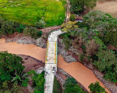 Puente construido en Chaparral, Tolima