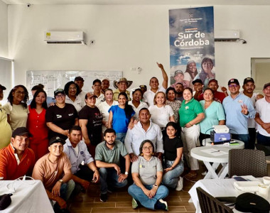 Integrantes de mesa comunitaria de Puerto Libertador