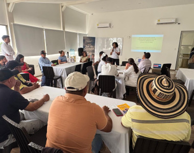 Integrantes de mesa comunitaria de Puerto Libertador