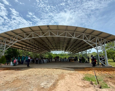 Comunidad indígena Guaimí en entrega de proyecto