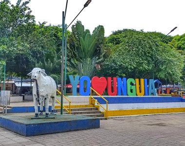 Plaza central del municipio de Unguía