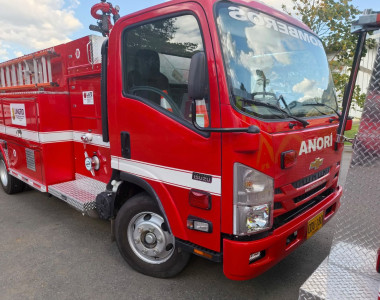 Entrega de carros de bomberos