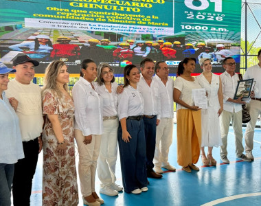 Director de la ART inaugurando el nuevo colegio