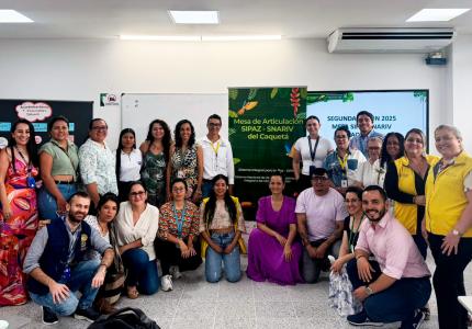 Representantes de la Mesa del Sistema Integral para la Paz (SIPAZ) y el Sistema Nacional de Atención y Reparación Integral a las Víctimas (SNARIV).