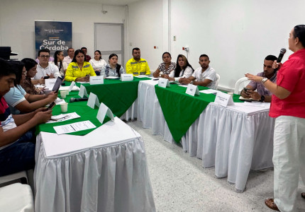 Funcionarios de la ART y empresarios de la región Sur de Córdoba