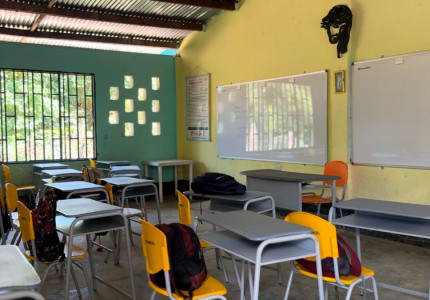 San Vicente del Caguán fortalece la educación rural con entrega de mobiliario escolar gracias a Obras por Impuestos