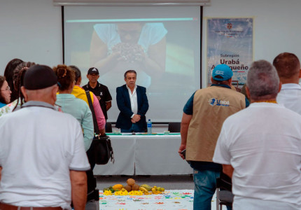 Director de la ART y comunidades de Urabá Antioqueño en actualización de PATR
