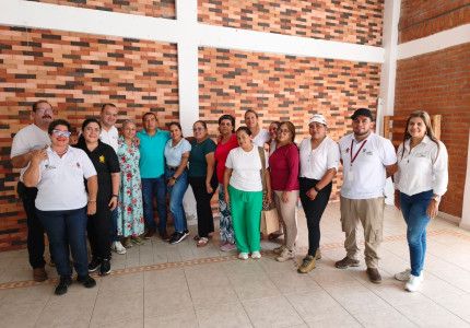 Mujeres participantes en la socialización del proyecto