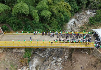Puente construido en Rioblanco, Tolima