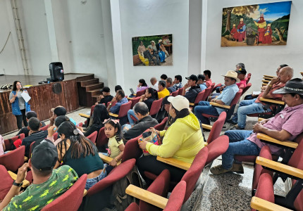 Comunidades de Ituango en presentación de proyecto