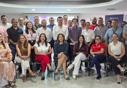 Integrantes de la mesa 