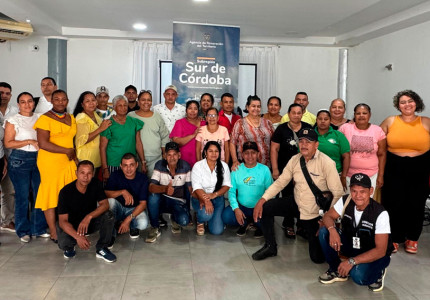 Integrantes de la mesa comunitaria de Montelíbano