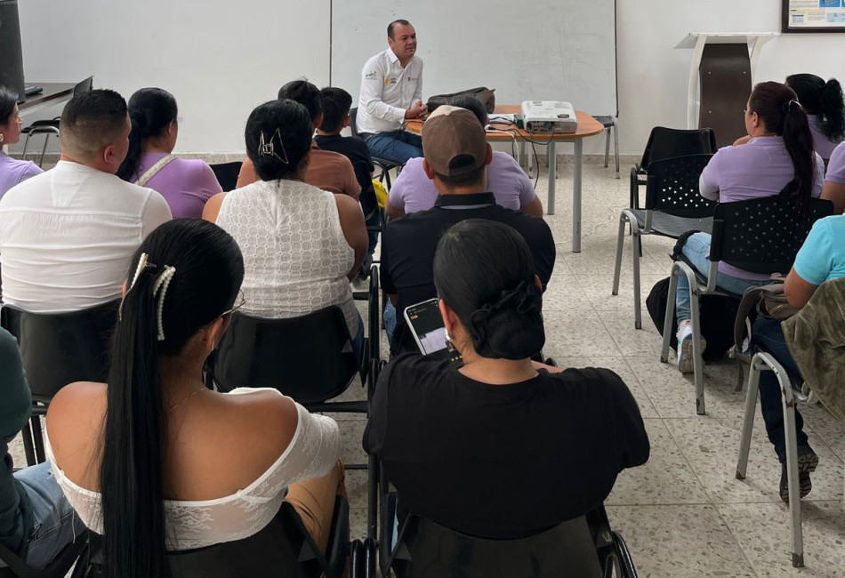 Comunidades del sur de Tolima en la socialización del proyecto 