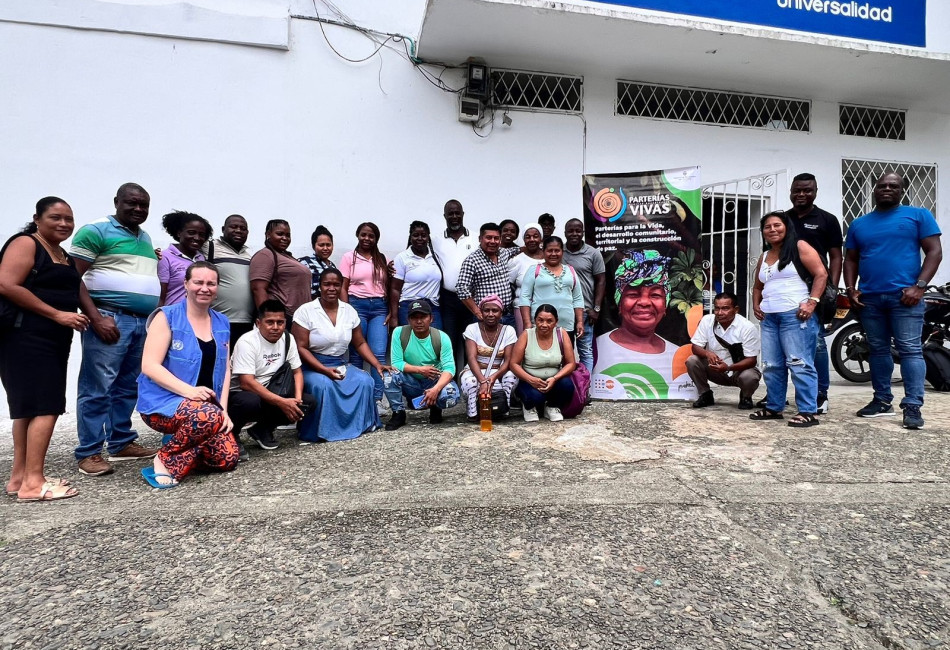 Comunidades de Pacífico Medio en socialización 