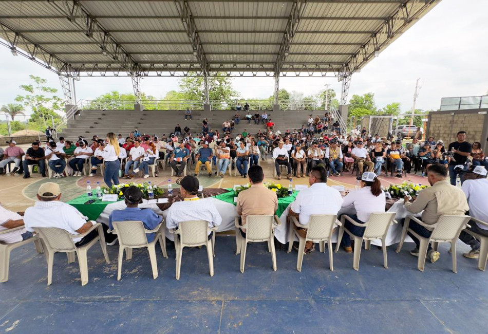 Comunidades de Arauquita en la socialización del proyecto