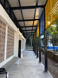 Pasillo de la Escuela La Holanda