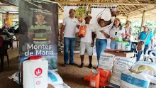 Entrega de insumos agrícolas a campesinos de la vereda Berruguita