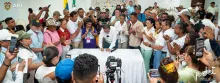 Director de la ART firmando la actualización del PATR en compañía de las comunidades de Montes de María