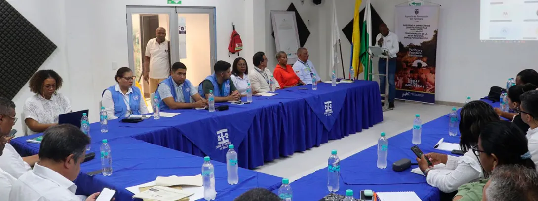 Empresarios y delegados gubernamentales en el lanzamiento de la Mesa Subregional de Obras por Impuestos en Pacífico y Frontera Nariñense.