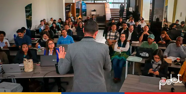 Coordinadores de las 16 subregiones se reúnen en Bogotá para planear el momento 2 de actualización de los PATR