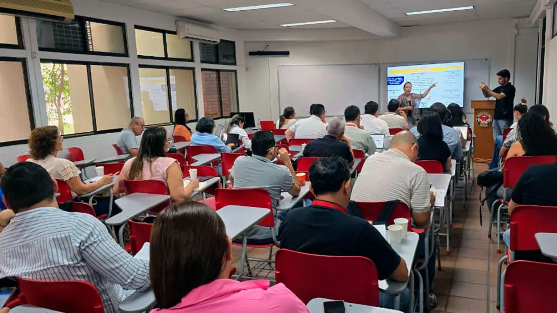 Empresarios de Norte de Santander participando en la Mesa de Obras por Impuestos