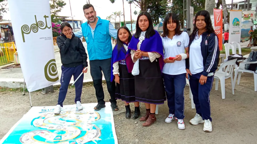 Comunidades del Cauca participando en la iniciativa Conexión PDET