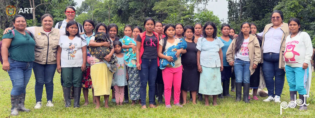 Mujeres del Pueblo Uwa en socialización del proyecto avícola