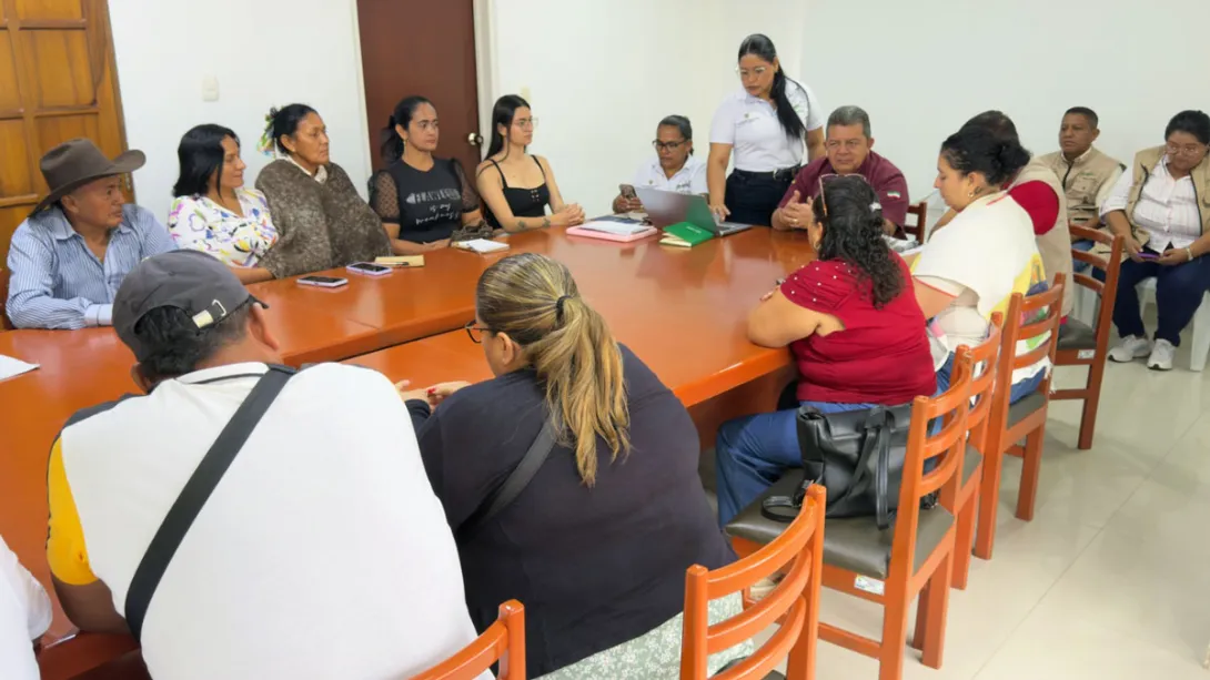 Integrantes de la Mesa Comunitaria Municipal de Tame