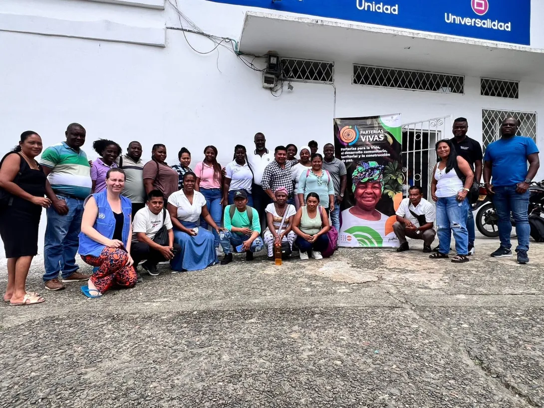 Comunidades de Pacífico Medio en socialización 