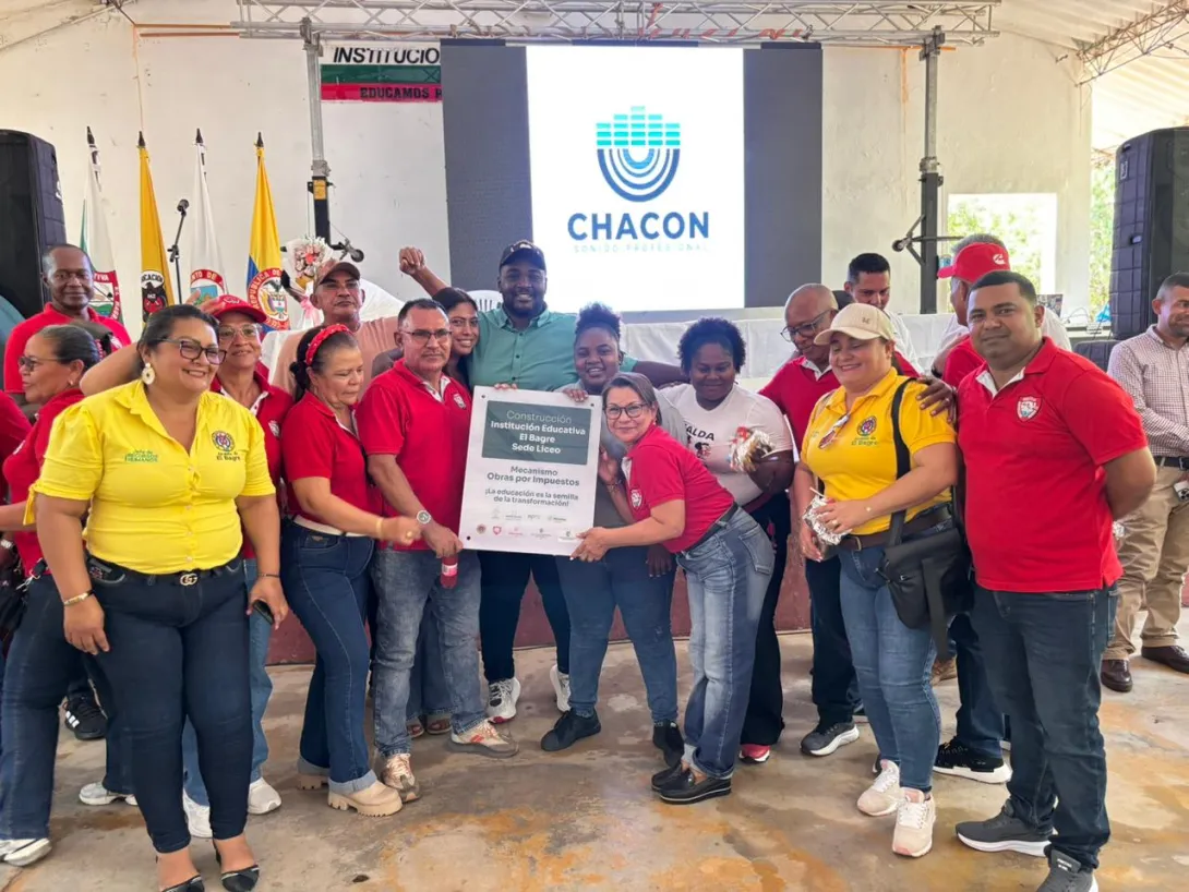 Comunidades de El Bagre en evento de primera piedra